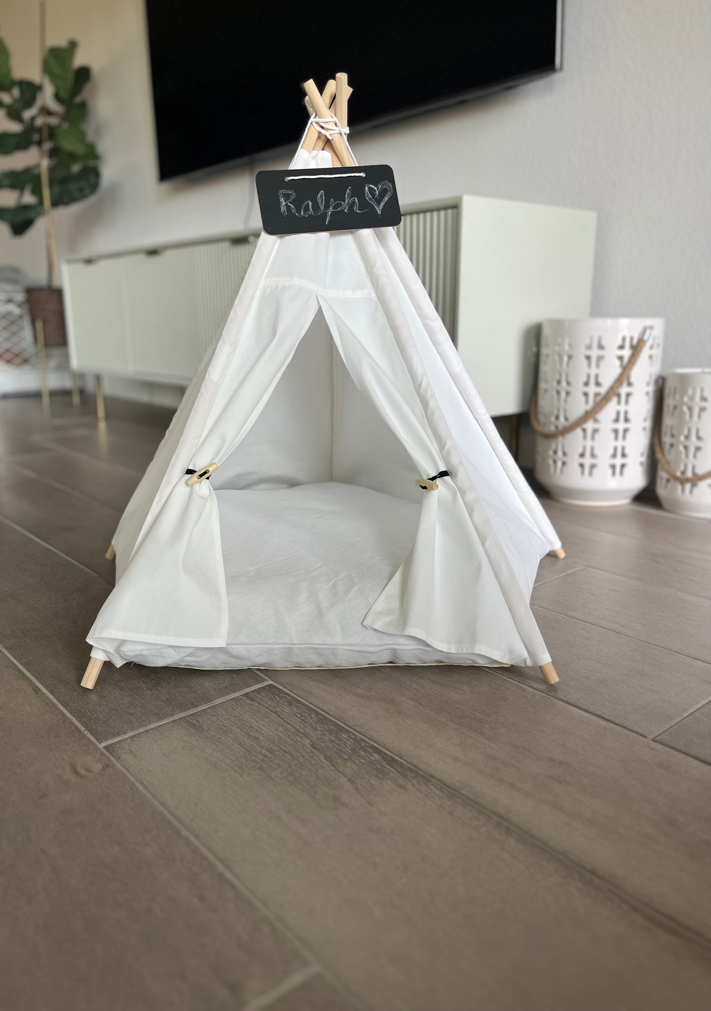 Anti Anxiety Teepee Pet Bed.